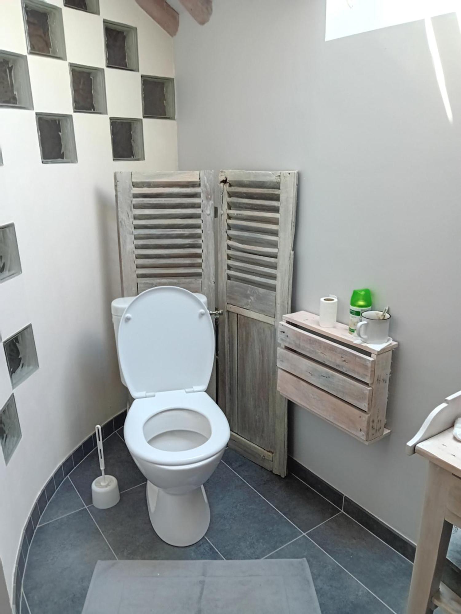 Bed and Breakfast Sous Les Toits Dosches Zewnętrze zdjęcie