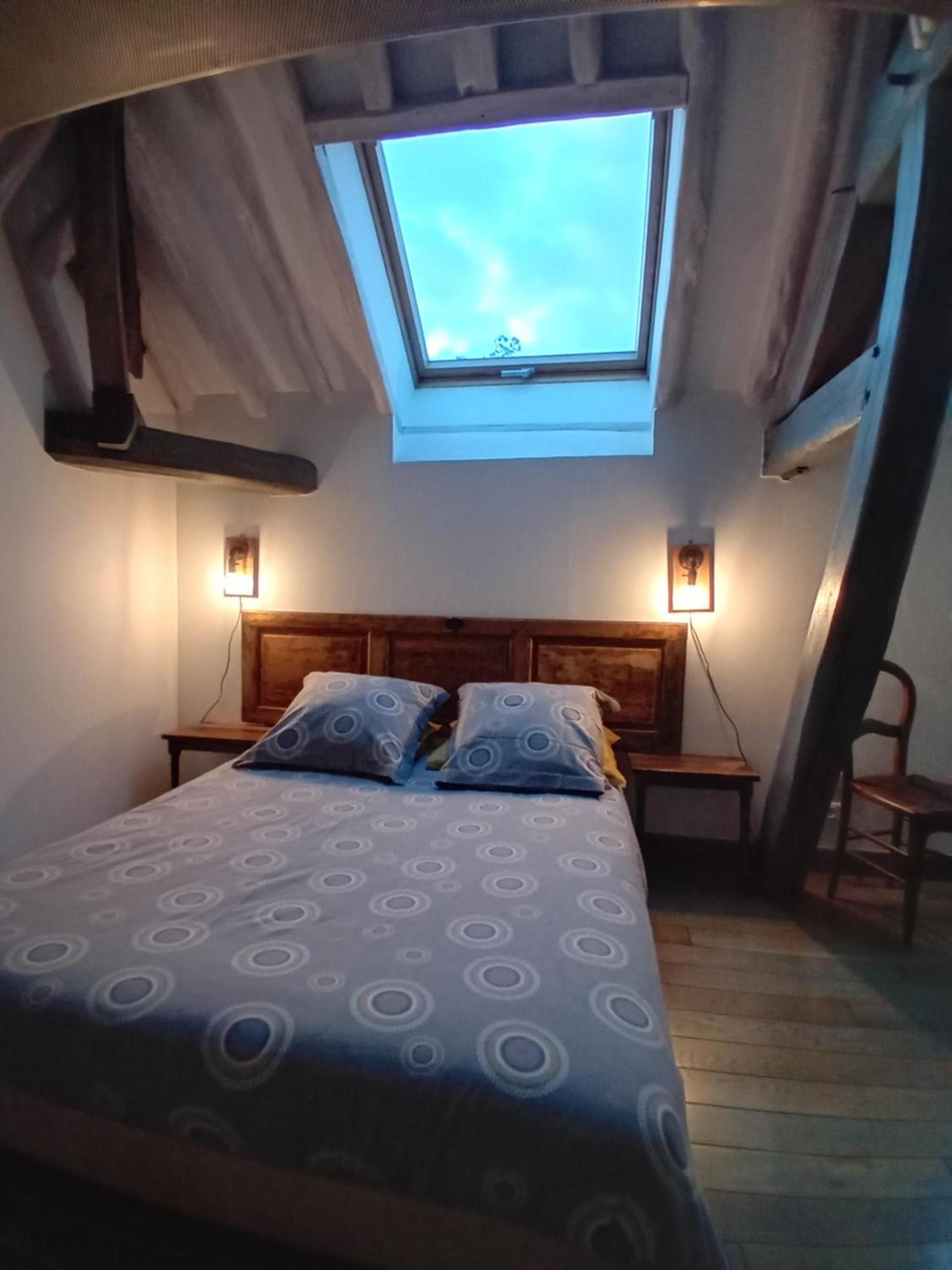 Bed and Breakfast Sous Les Toits Dosches Zewnętrze zdjęcie